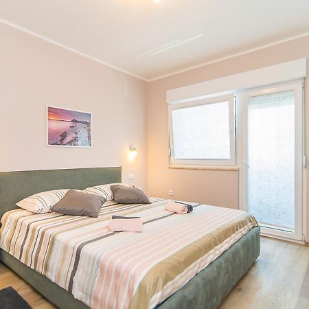 Apartment Lili Пореч Екстер'єр фото
