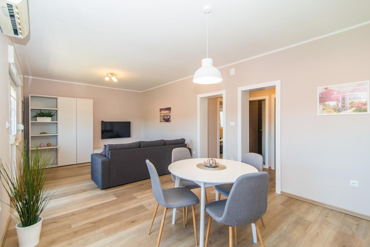 Apartment Lili Пореч Екстер'єр фото
