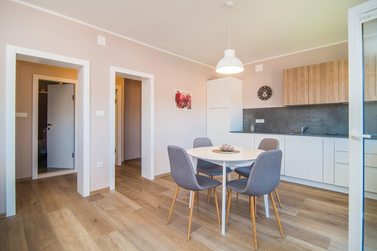 Apartment Lili Пореч Екстер'єр фото