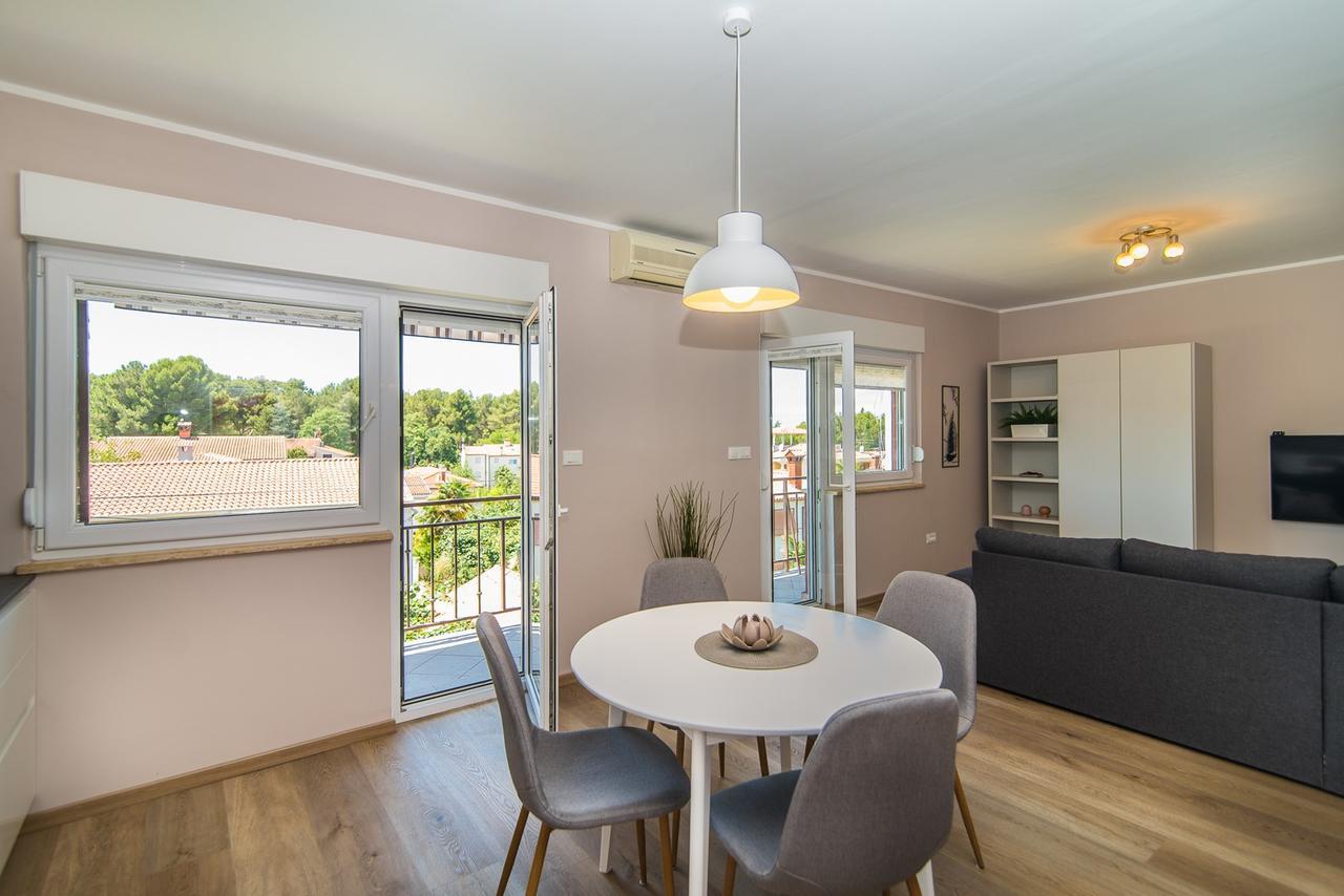 Apartment Lili Пореч Екстер'єр фото